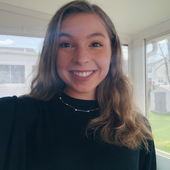 Meet your Posher, Michelle - Picture 1 of 1